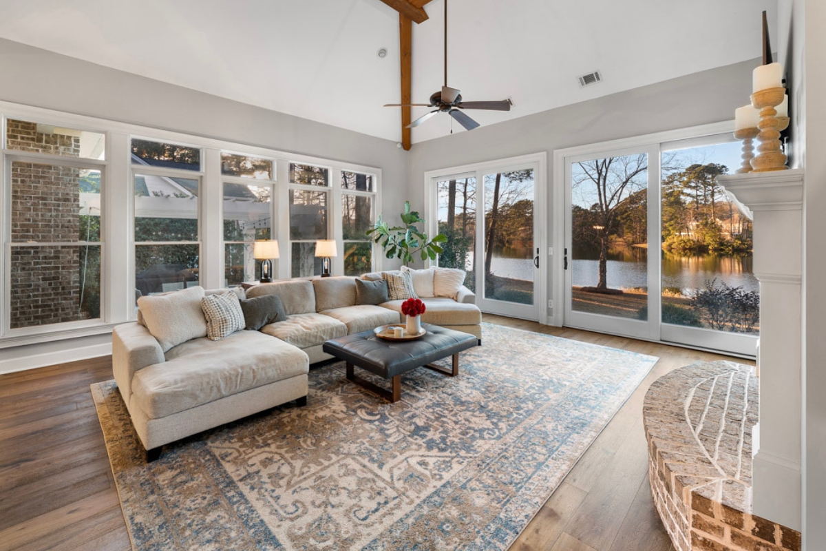 Authentic Storytelling and Social Proof as Conversion Drivers