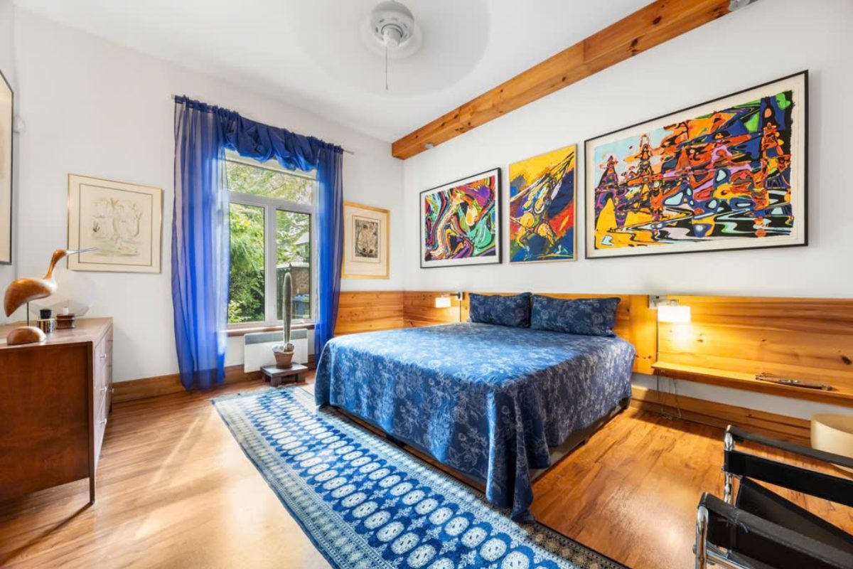 bedroom renovation wall art