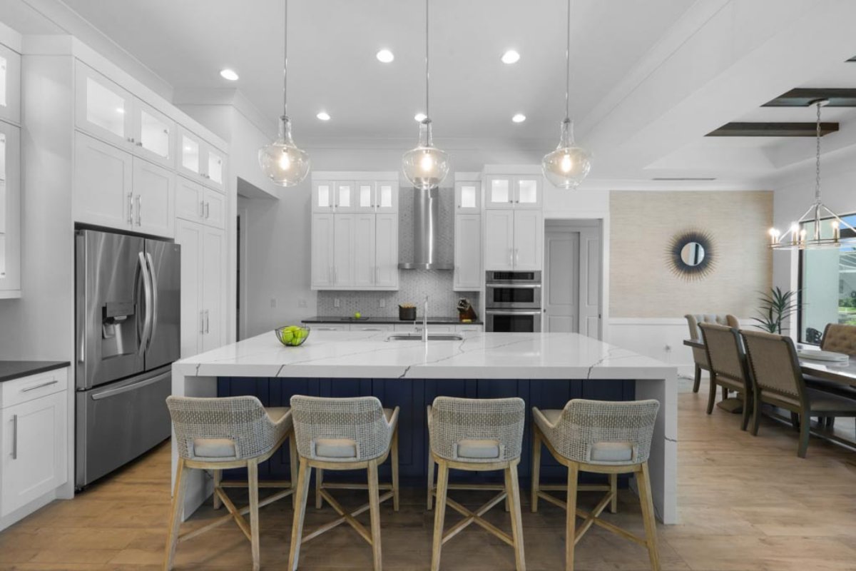 Choosing the Best Nikon Lens for Real Estate