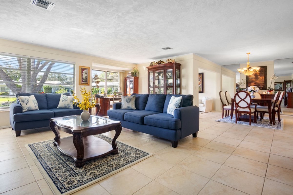 Evaluating the Editing Service Catalog