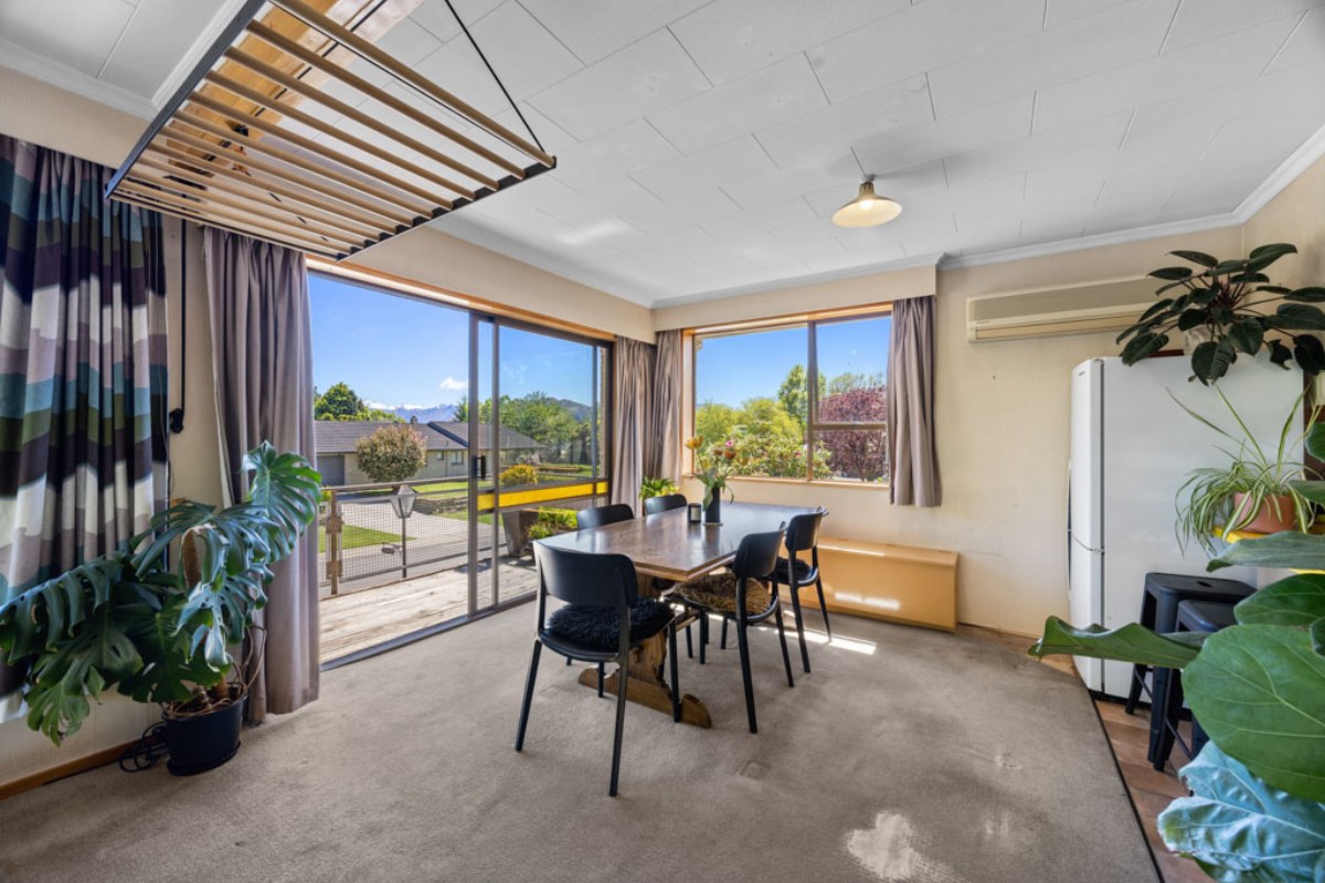 HDR / Blended Bracket Photo Enhancement after