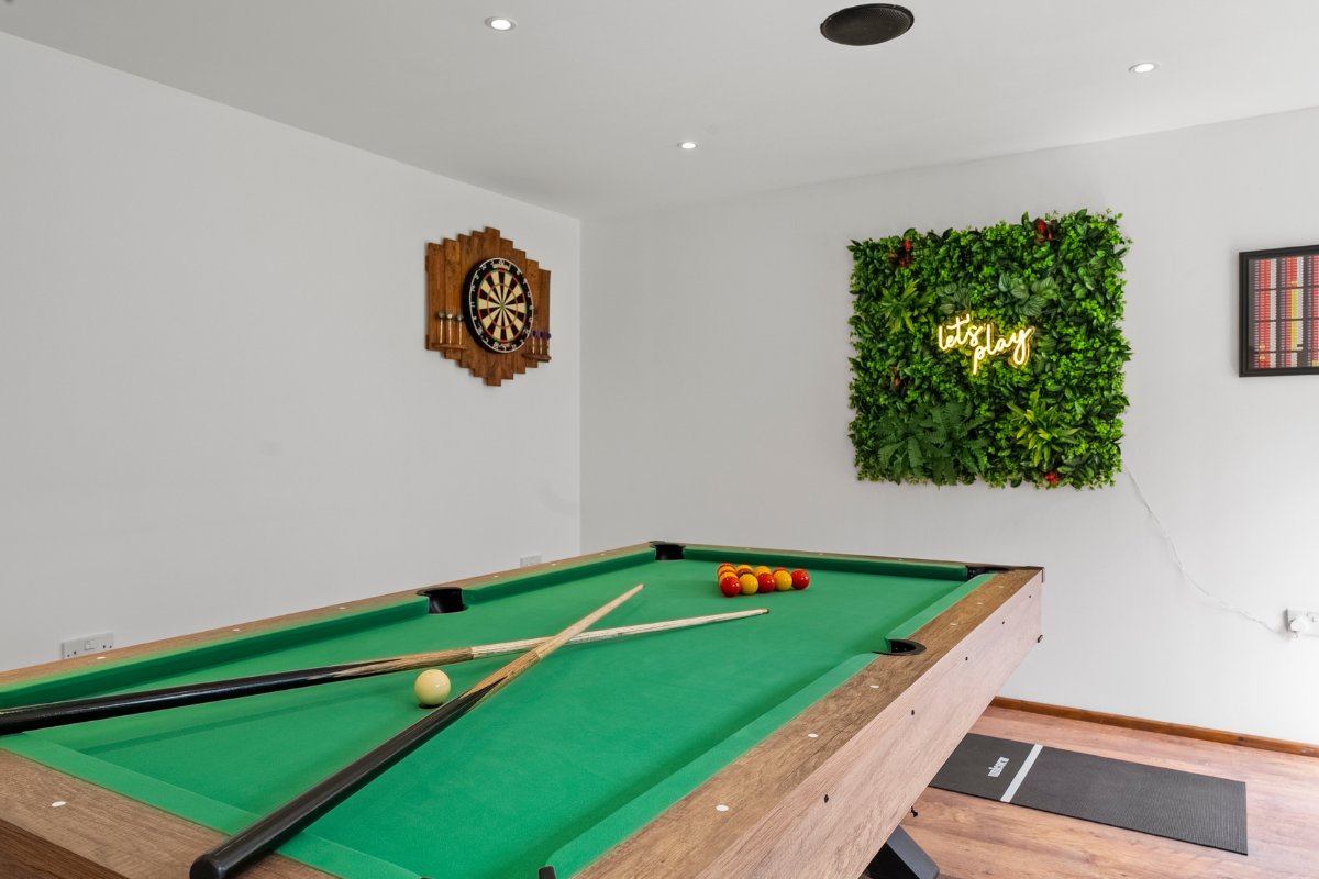 Graduated neutral density (ND) filters