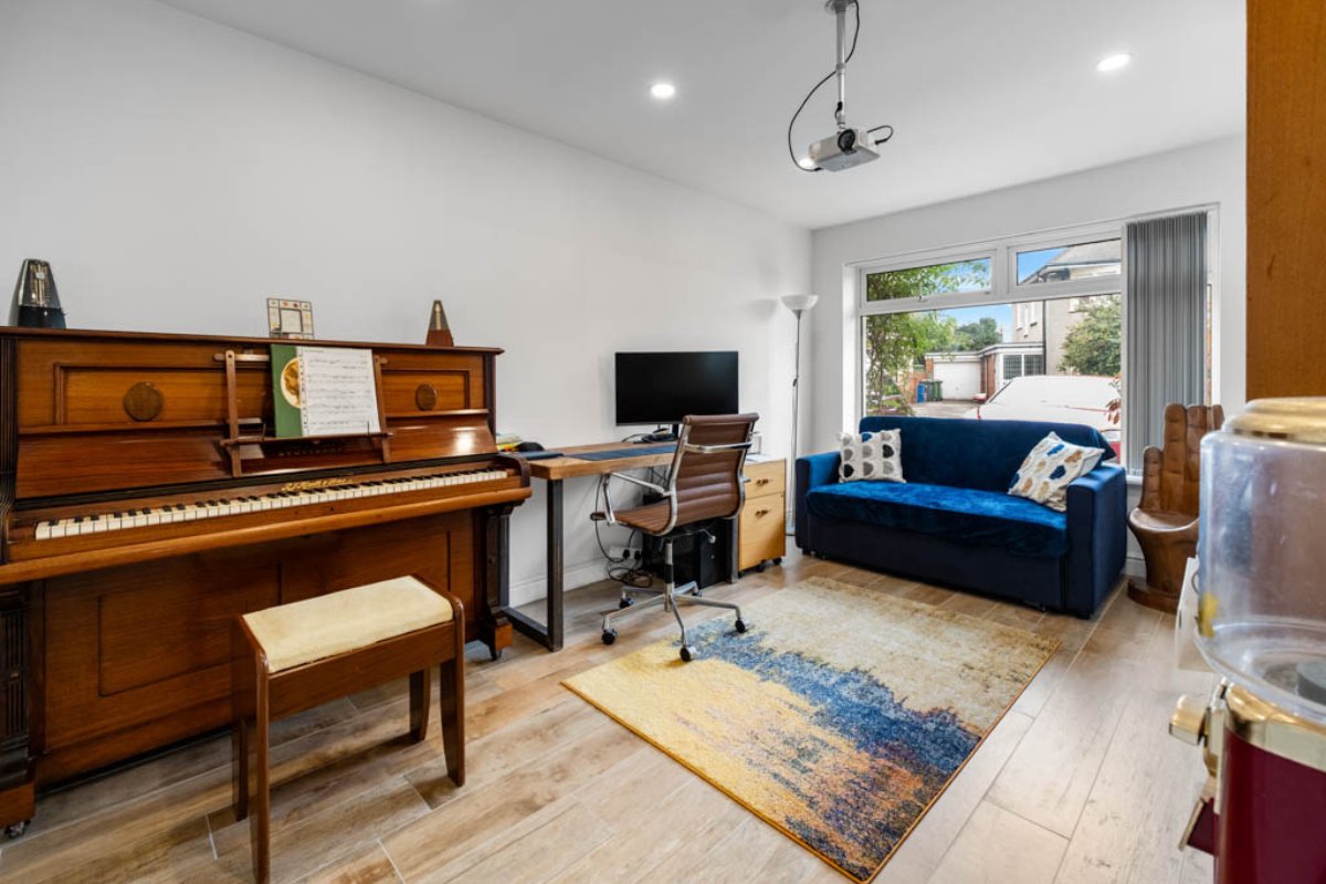 HDR (High Dynamic Range) Editing