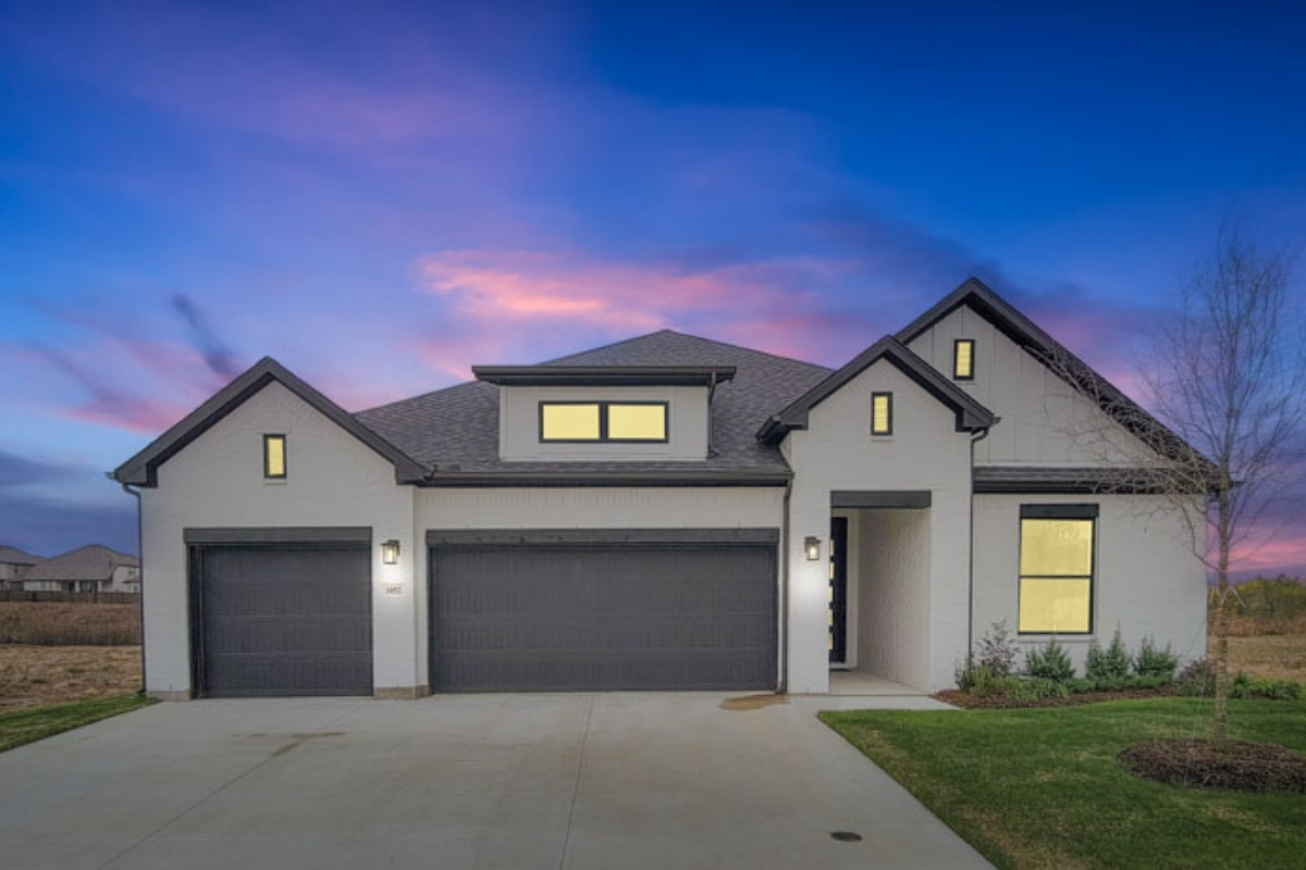 Helps Buyers Visualize Life in the Home