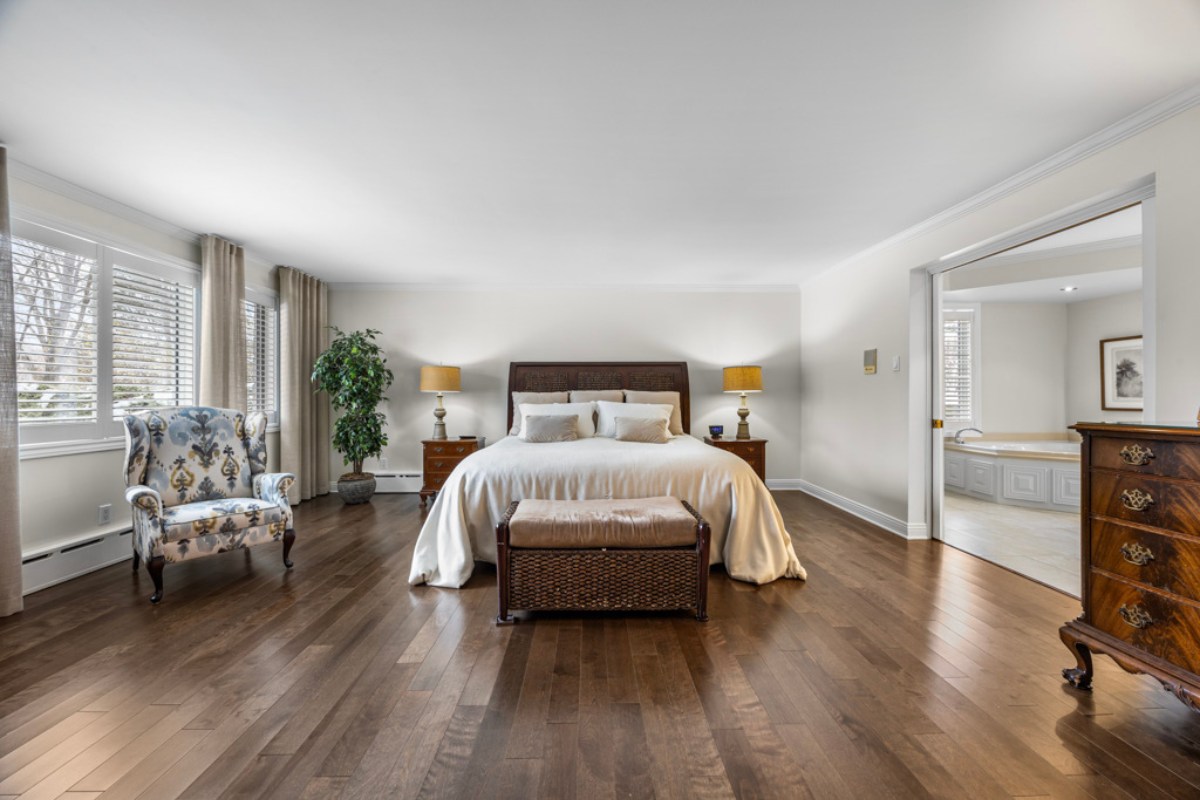 Why Picpee’s Quality Control System Stands Out