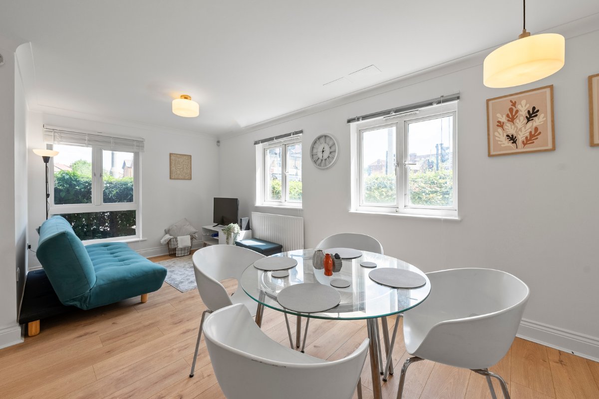 Add Shine Through Design and Décor