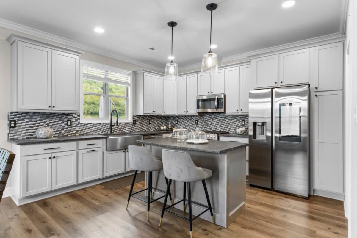 kitchen materials for floors and countertops