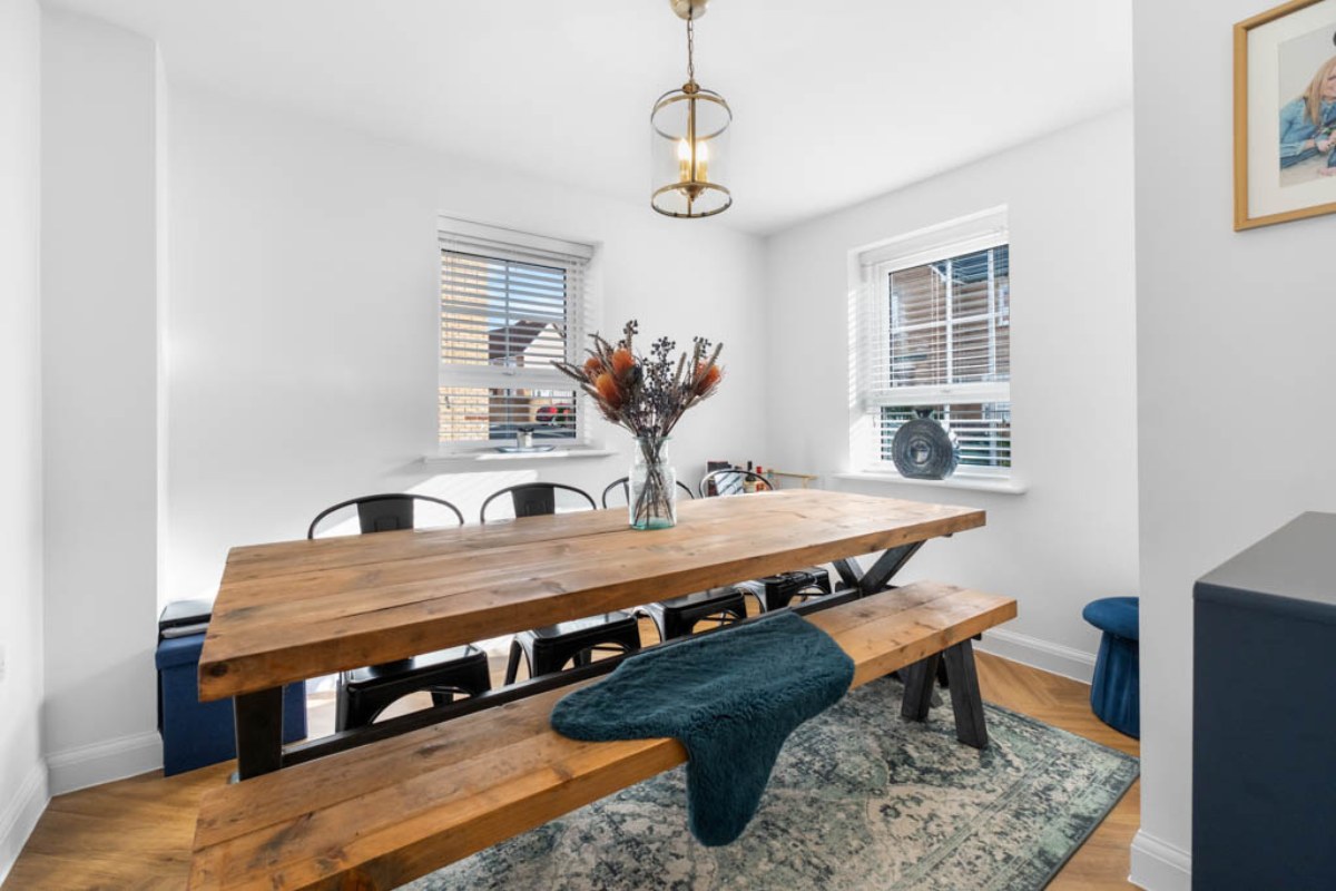 Seamless Connection Between Clients and Talented Freelance Editors