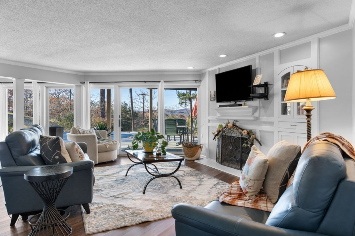 Surfers, Interior Designers, and Stylists