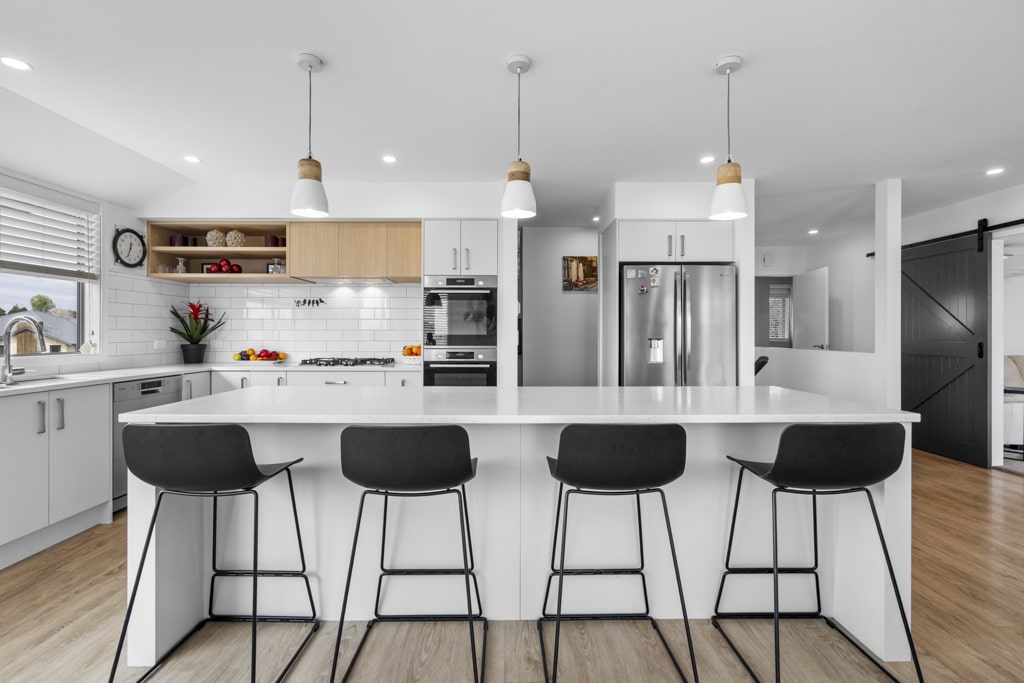 Traditional staging provides a physical
