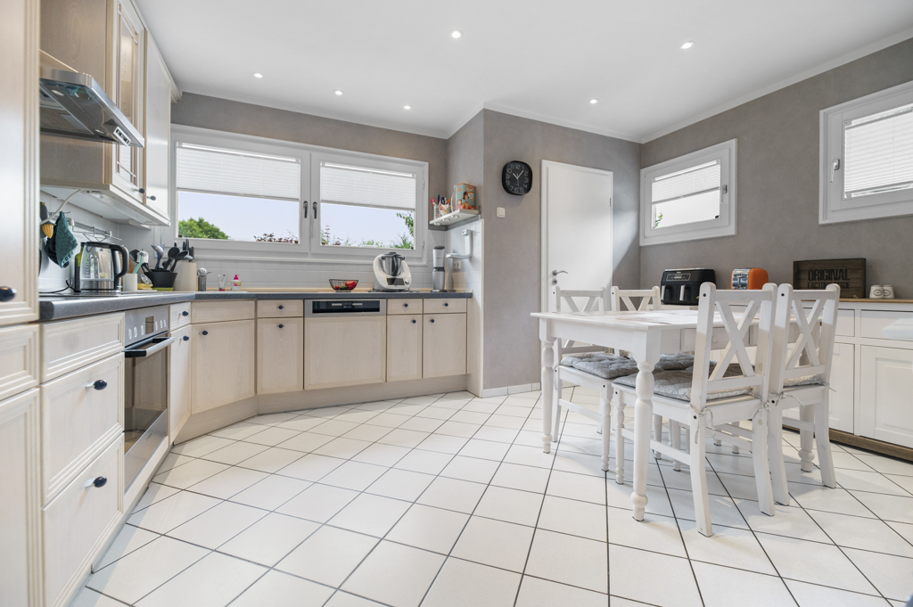 Blended Brackets (HDR)