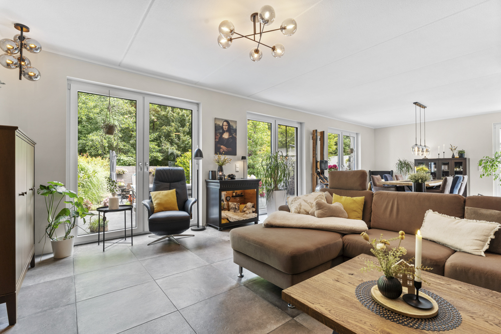 Blended Brackets (HDR)